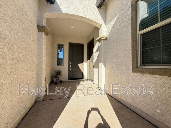 Foto del edificio - 2996 E Birdsong Ave