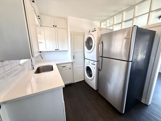 Foto del edificio - 4808 N Francis Ave