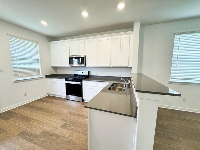 Foto del edificio - 130 Golden Bell Wy