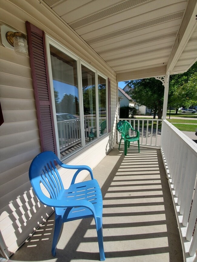 Building Photo - 5017 W Elm Ct