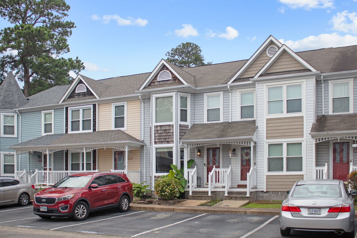 Primary Photo - 1204 Palmerton Dr