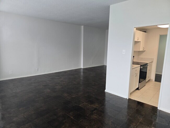 Interior Photo - Calvert House Apartments