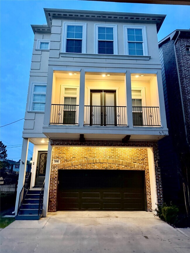 Foto del edificio - 2116 Couch St