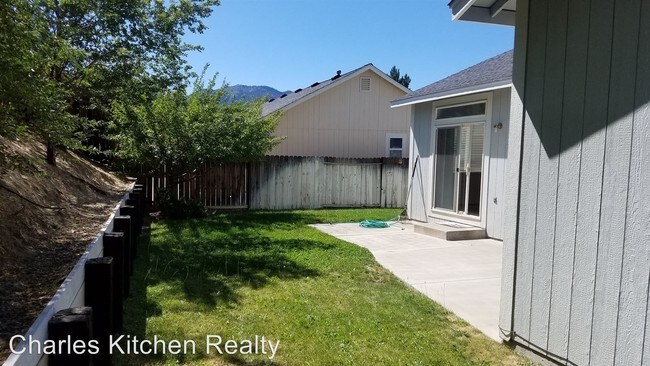 Foto del edificio - 3 br, 2 bath House - 873 Meadow Vista