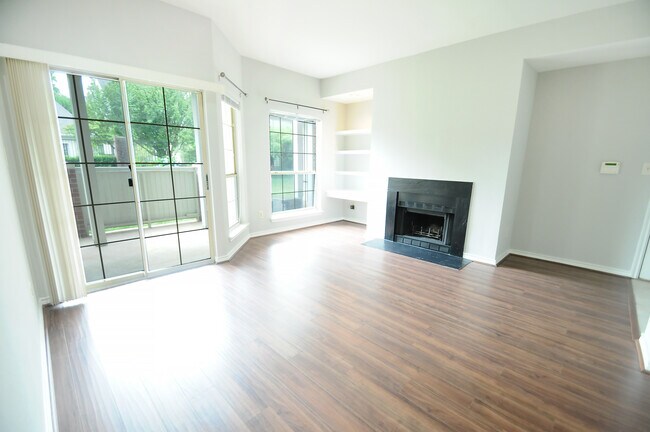 Foto del edificio - 3903 Penderview Dr