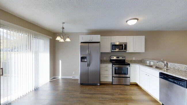 Building Photo - 3035 Parkwild Dr