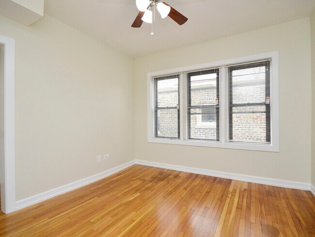 Building Photo - 4212 N Pulaski Rd