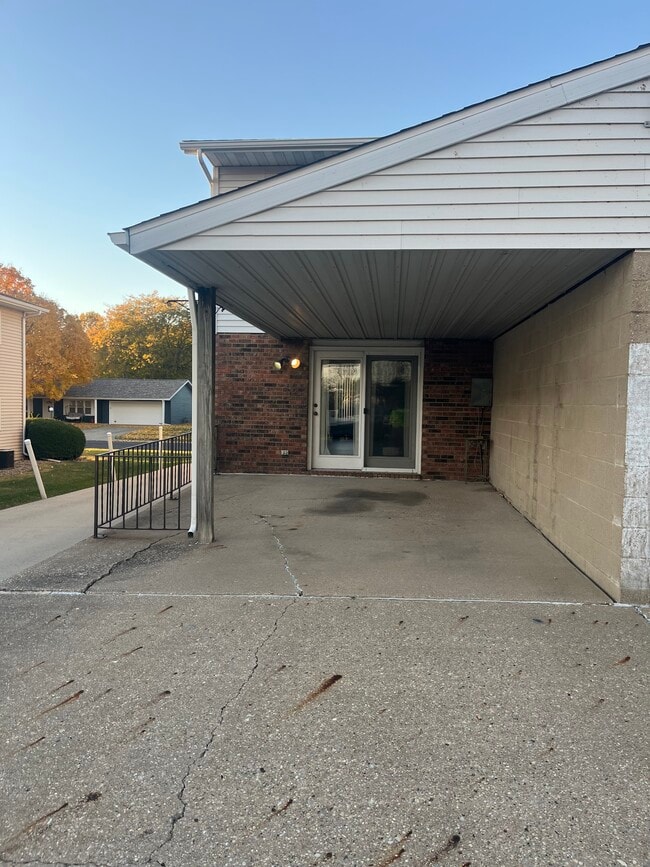 Building Photo - 1208 Miller St