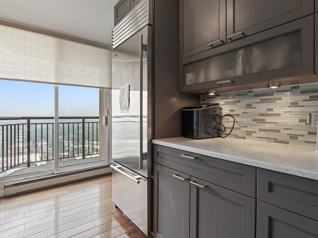 Foto del edificio - 6007 N Sheridan Rd