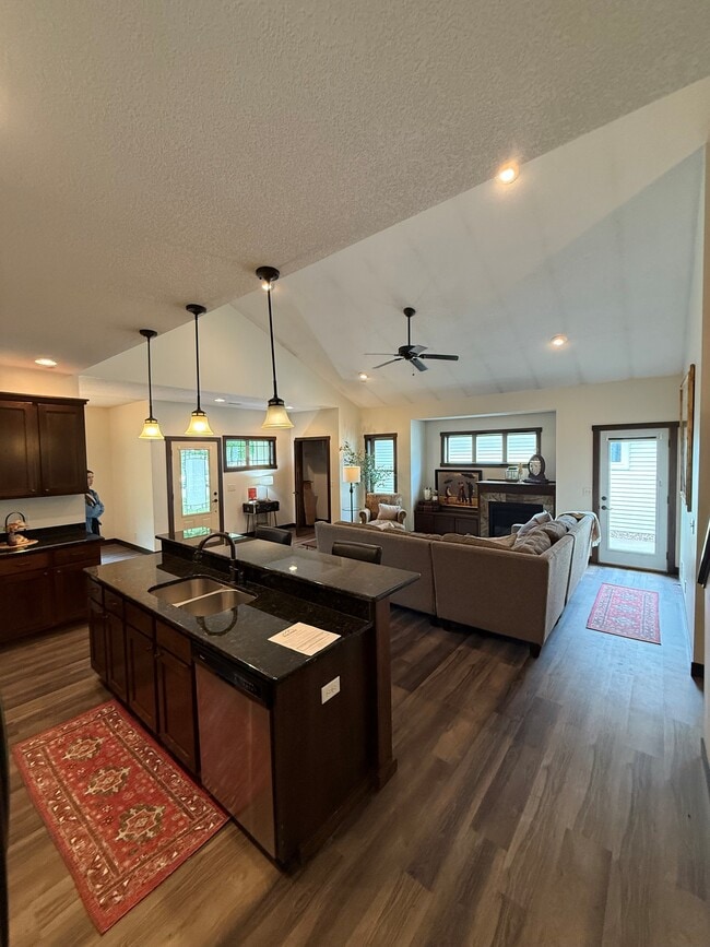 Open and spacious main floor living - 98 Tribute Ave