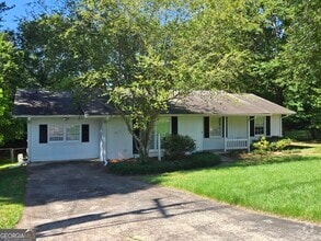 Building Photo - 4215 Terrace Dr