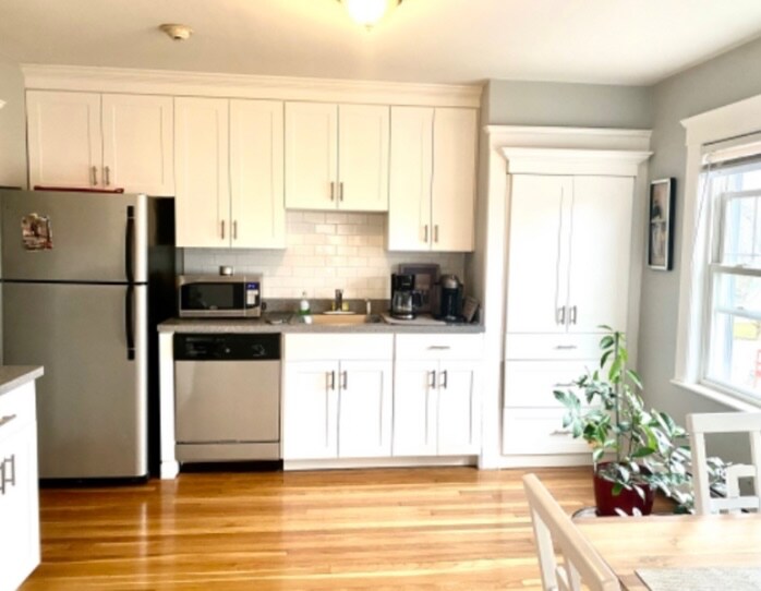 Primary Photo - 238 Washington St