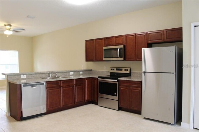 Foto del edificio - 833 Grantham Dr