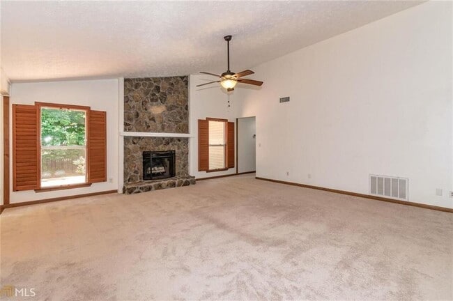 Foto del edificio - 330 Broken Lance Pl