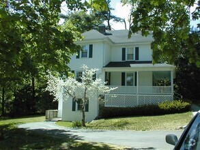 Building Photo - 138Rear Weston Rd