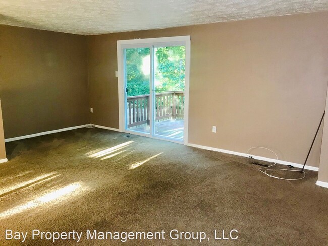 Building Photo - 2 br, 3 bath House - 205 Lodgecliffe Ct