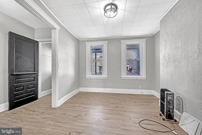 Foto del edificio - 25 Adella Ave