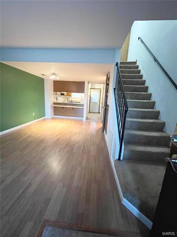 Foto del edificio - 445 Colleen Dr