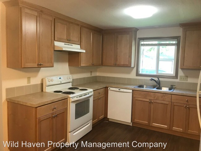 Foto del edificio - 129 NE Kingwood Dr