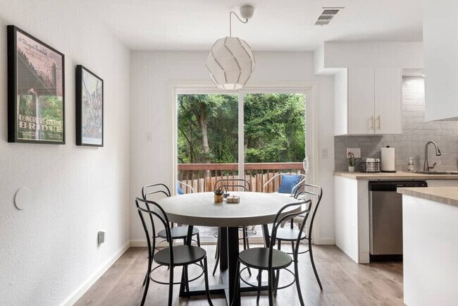 Foto del edificio - 802 Ramble Ln