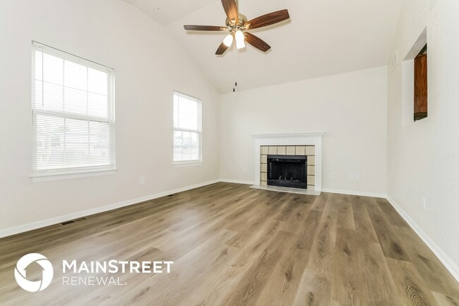 Foto del edificio - 20229 E 17th St N