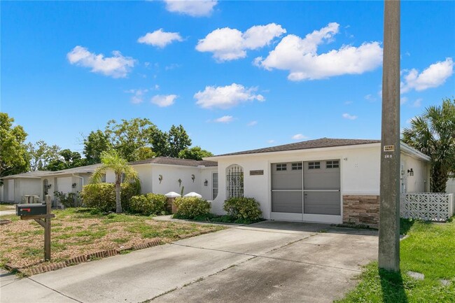 Building Photo - 7114 Parrot Dr
