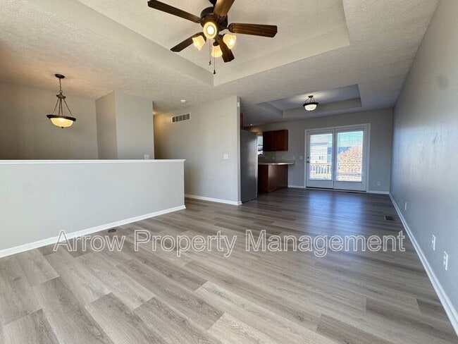 Foto del edificio - 7355 S 20th St