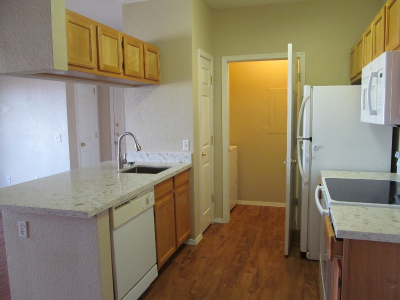 Foto principal - 5401 E Van Buren St