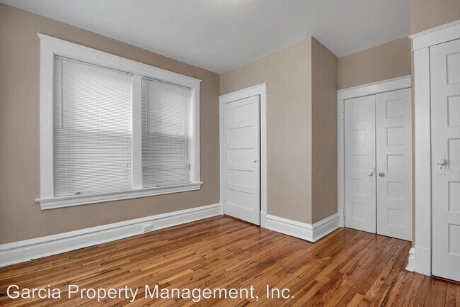 Building Photo - 4274 Arsenal St