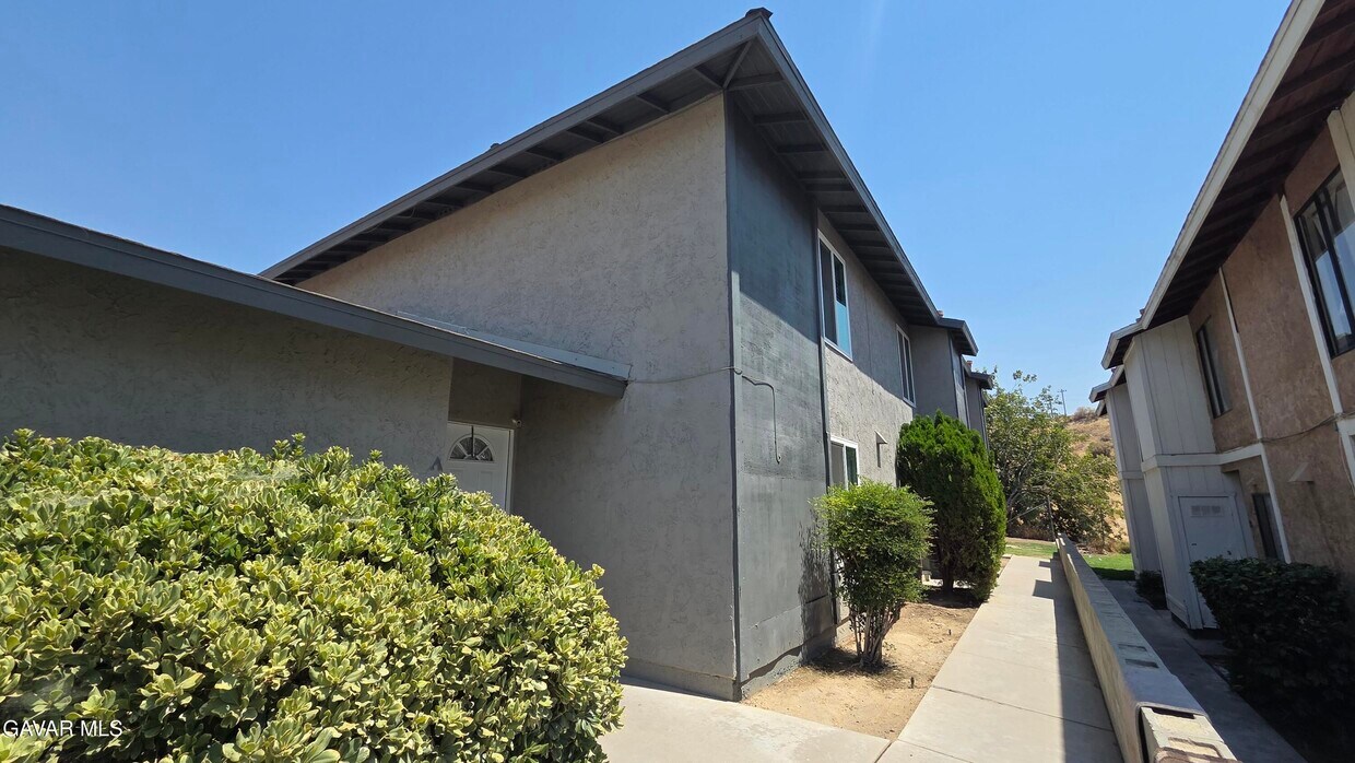 Foto del edificio - 4404 Tierra Verde St