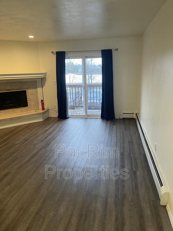 Building Photo - 9300 Glenn Haven Dr