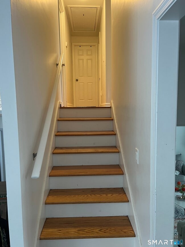 Building Photo - 79 Westbrook Dr