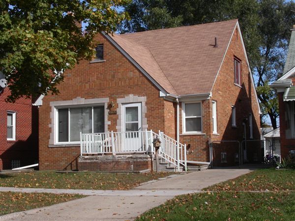 Primary Photo - 20748 Cyman Ave