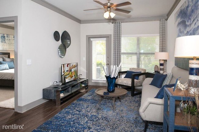 Foto del edificio - 1 br, 1 bath  - 23230 Red River Dr