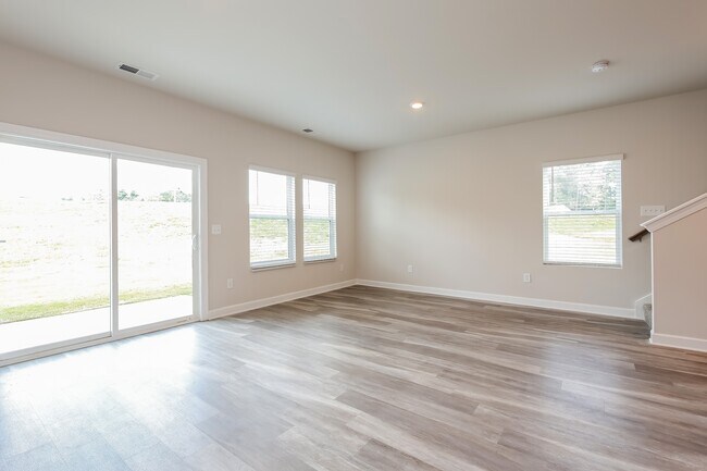 Foto del edificio - 226 Telford Dr