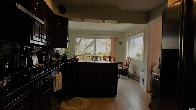 Foto del edificio - 371 White Birch Ln
