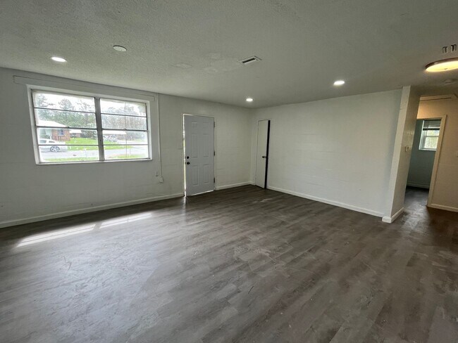 Foto del edificio - 116 Horizon Cir SW