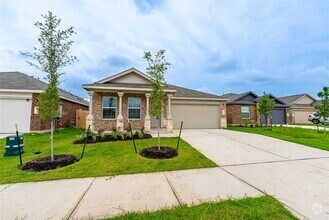 Building Photo - 200 Camargue Dr