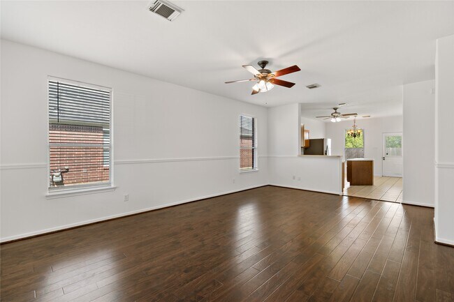 Foto del edificio - 5425 Jefferson St