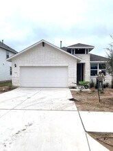 Building Photo - 200 Palo Brea Lp
