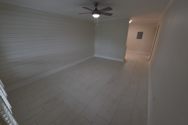 Building Photo - 57 Hanover Cir