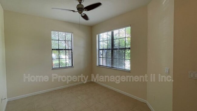 Building Photo - 1717 SW Umbria St