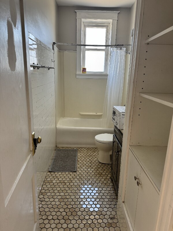 Building Photo - 5145 Shaw Ave