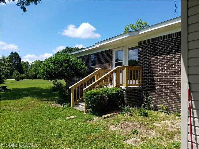 Building Photo - 9301 Spice Pond Rd