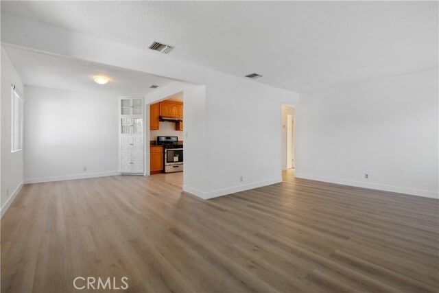 Building Photo - 2212 S Isabella Ave