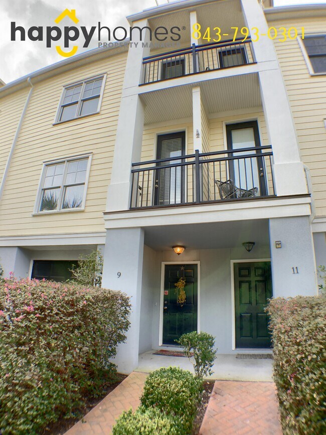Building Photo - 9 Mizzen Mast Dr