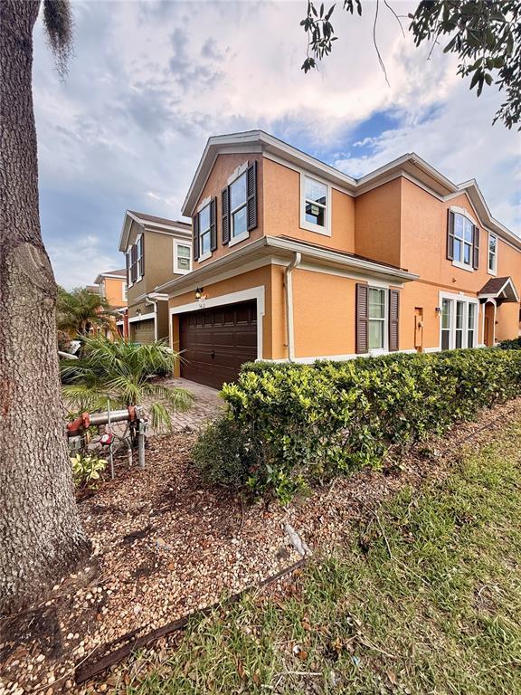 Foto del edificio - 9412 Strongbark Ln