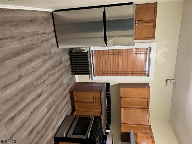 Foto del edificio - 335 N Grove St