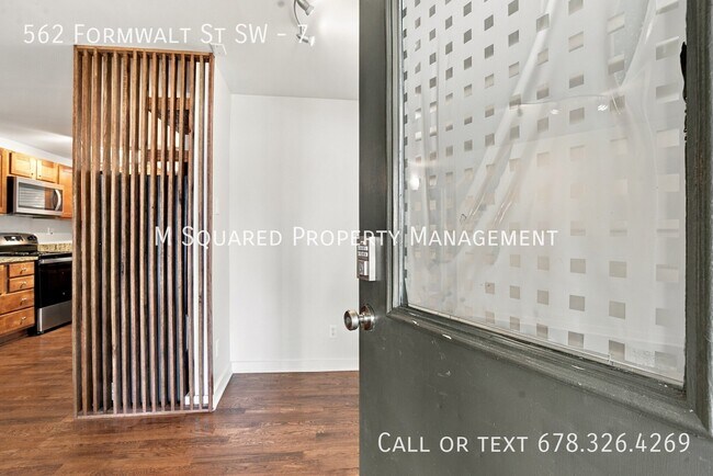 Foto del edificio - 562 Formwalt St SW