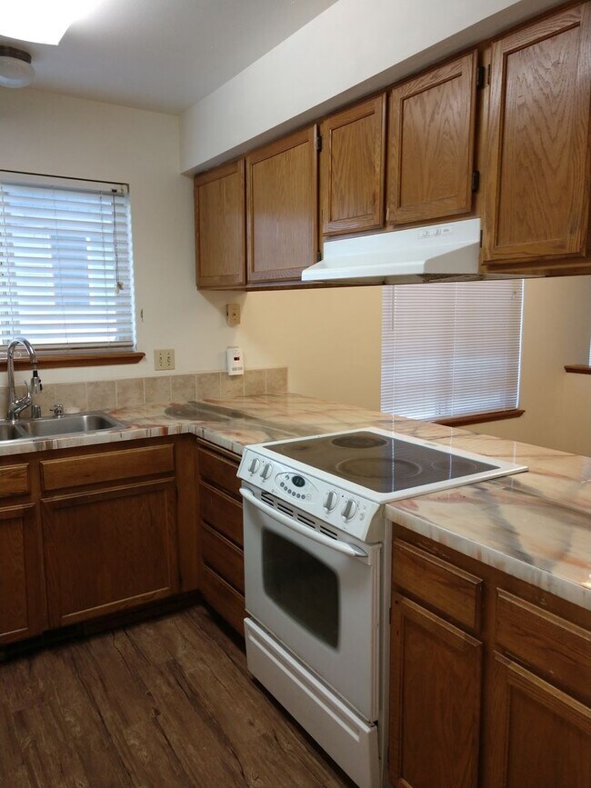 Foto del edificio - 2236-2238 Yew St